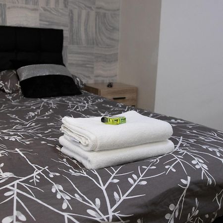 מנצ'סטר Hills View Apartments מראה חיצוני תמונה
