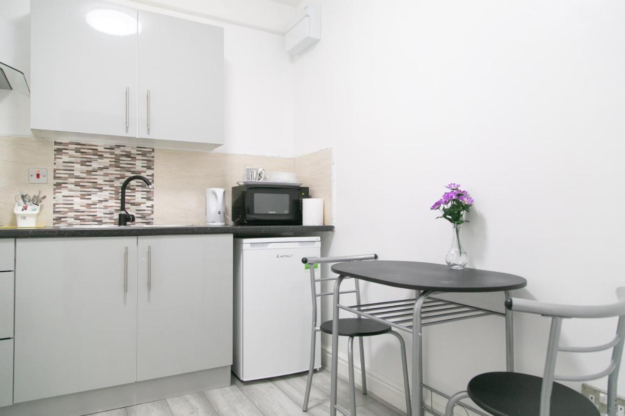 מנצ'סטר Hills View Apartments מראה חיצוני תמונה