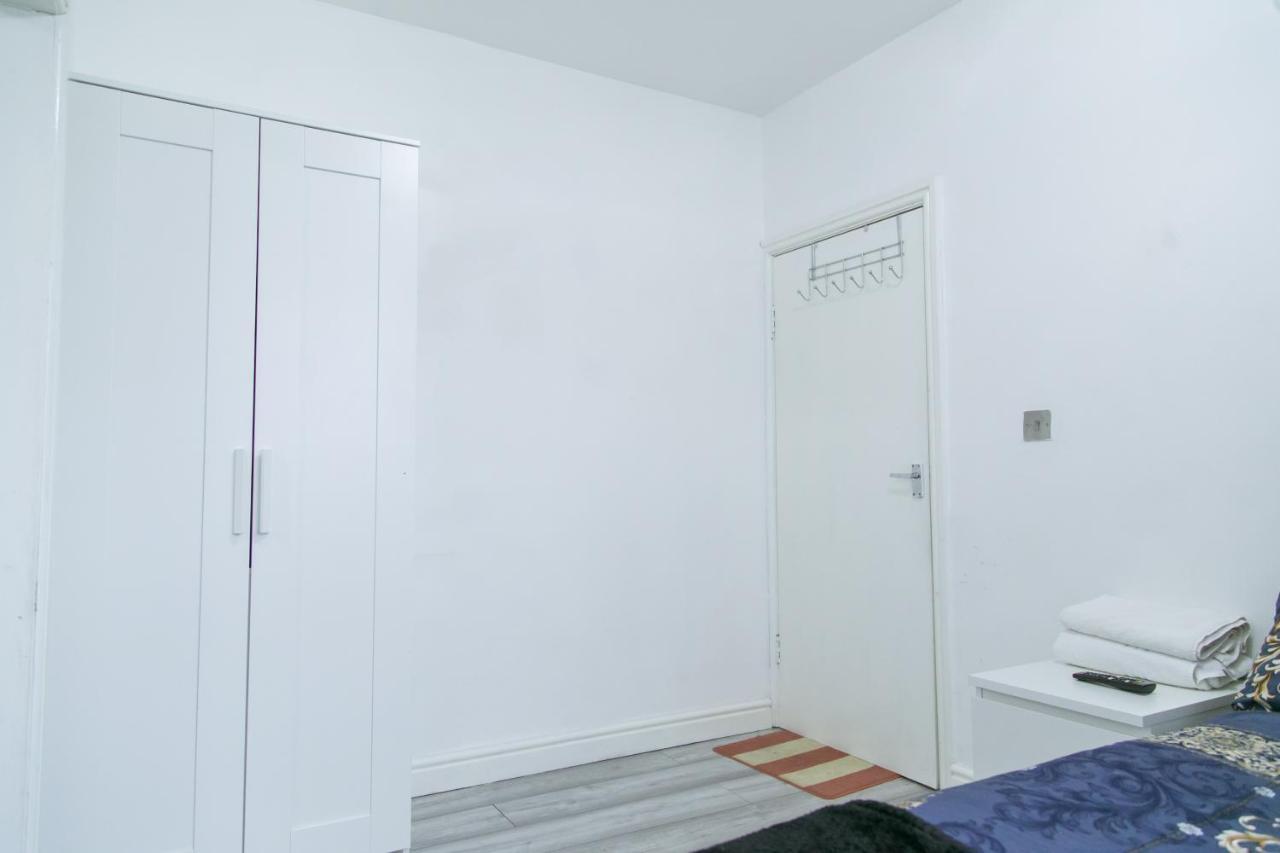 מנצ'סטר Hills View Apartments מראה חיצוני תמונה