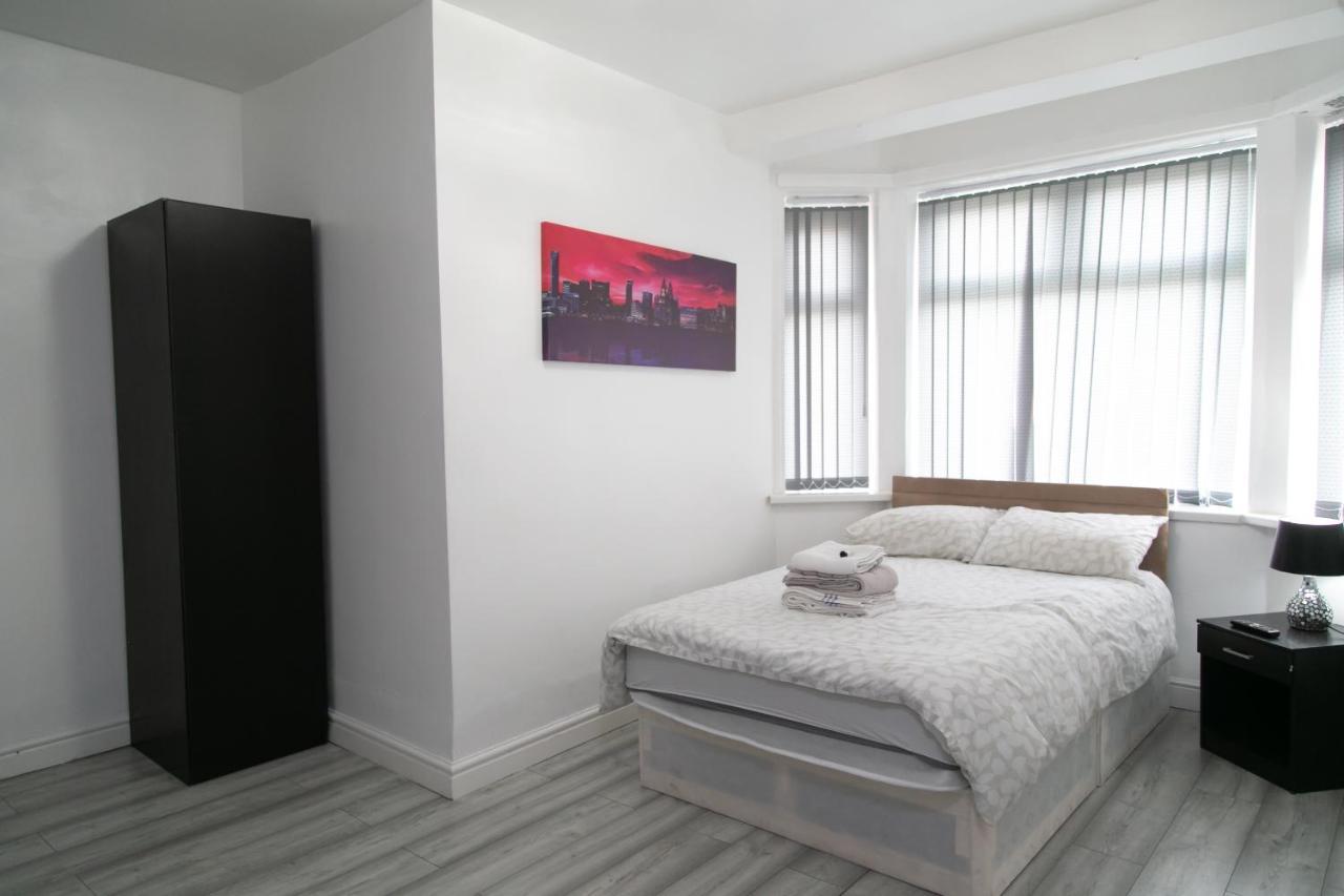 מנצ'סטר Hills View Apartments מראה חיצוני תמונה