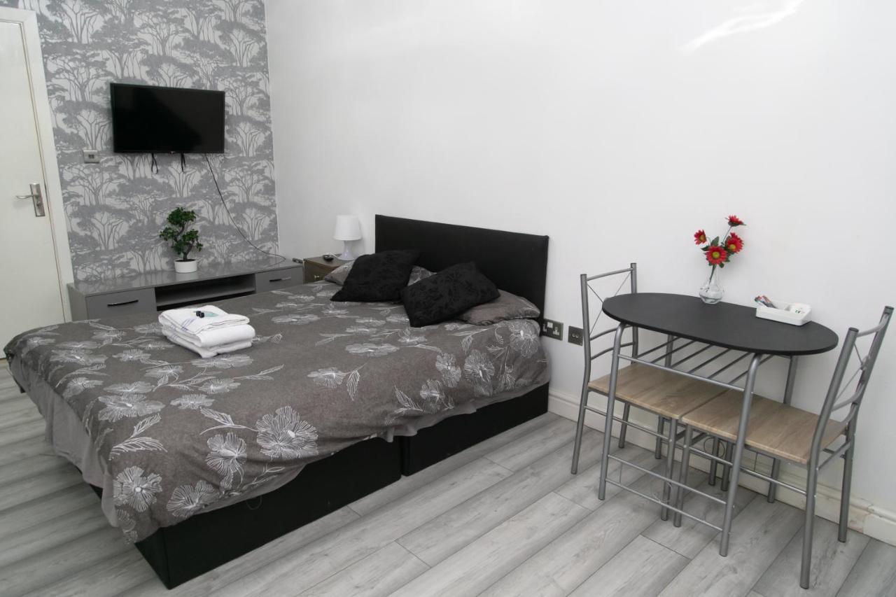 מנצ'סטר Hills View Apartments מראה חיצוני תמונה