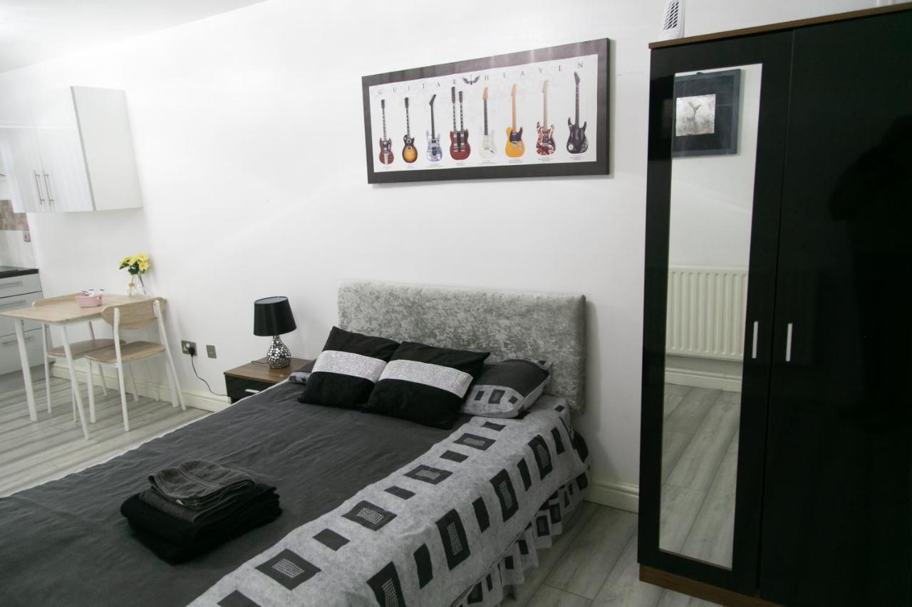 מנצ'סטר Hills View Apartments מראה חיצוני תמונה
