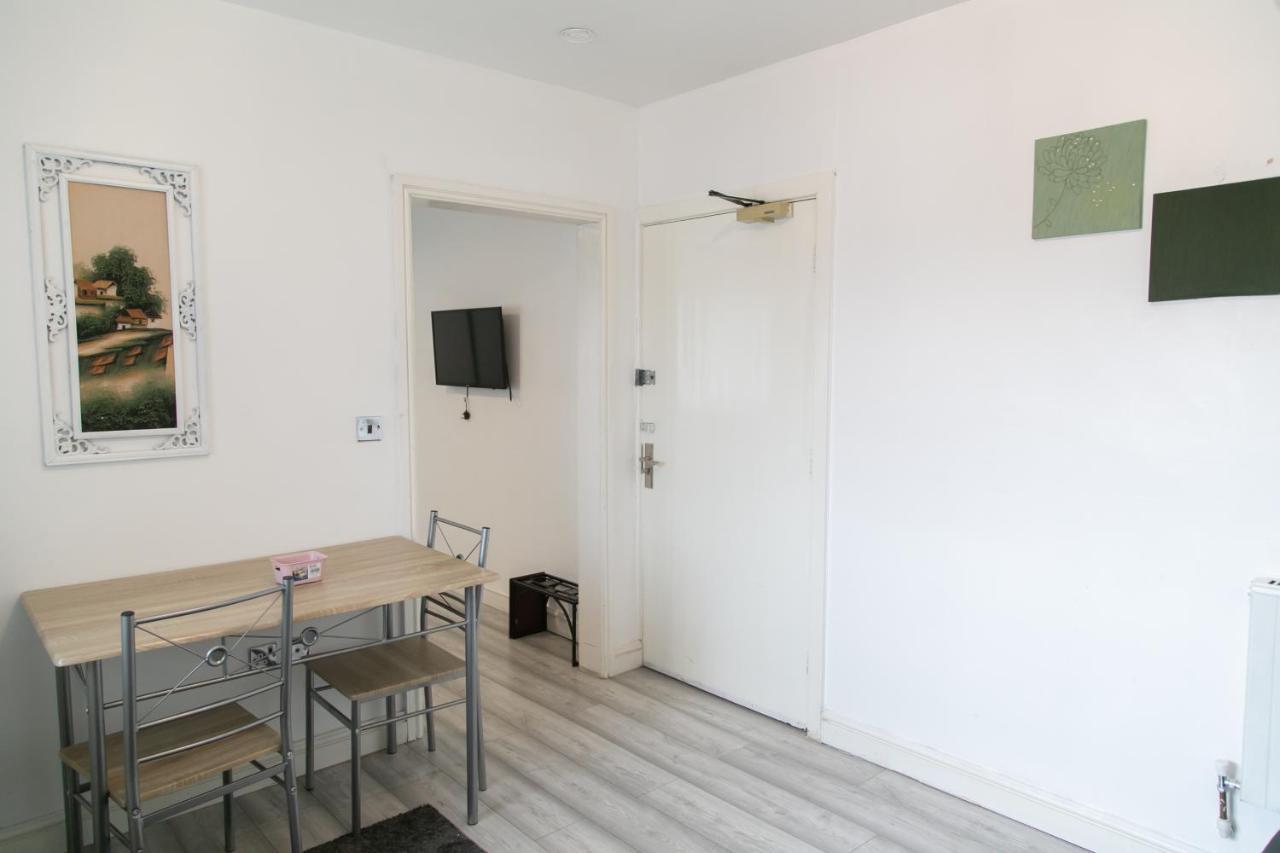 מנצ'סטר Hills View Apartments מראה חיצוני תמונה