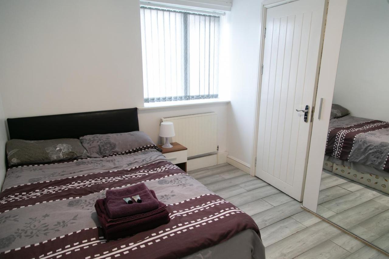 מנצ'סטר Hills View Apartments מראה חיצוני תמונה